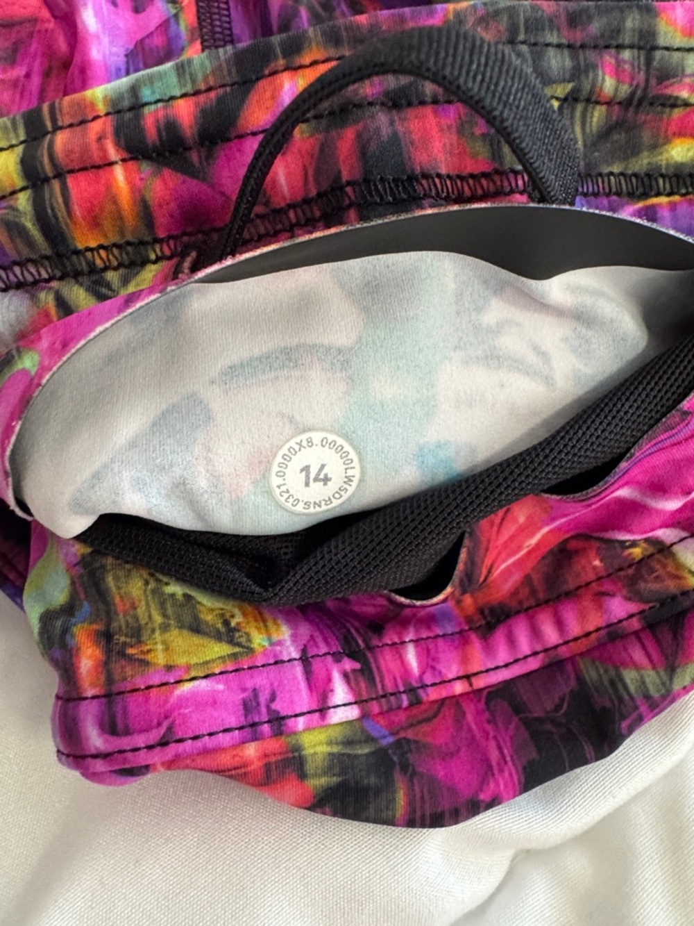 Lululemon Base Pace High Rise Running Tights Hyper Flow Pink Size 14 25” inseam - Picture 6 of 6